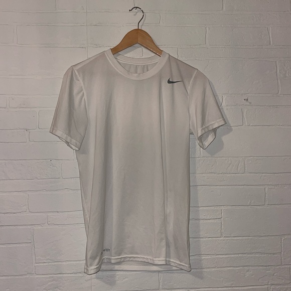 Nike Men’s Dri Fit Shirt - Picture 1 of 3